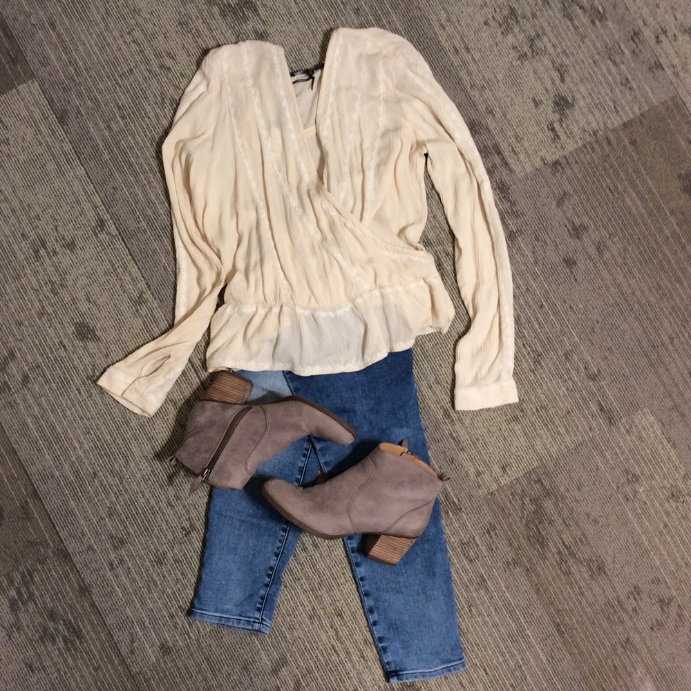 Romeo & Juliet Couture Blouse